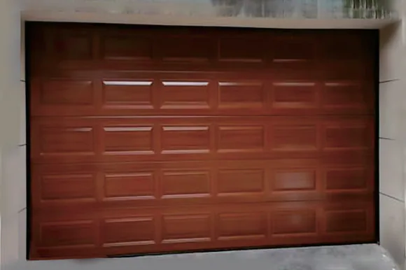 Raised-panel doors / View 1