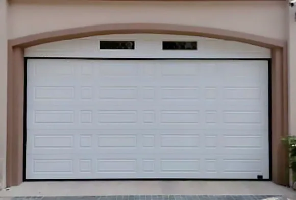 Raised-panel doors / View 4