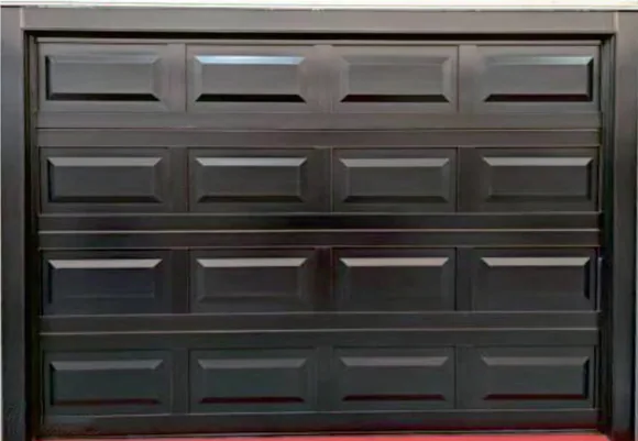 Raised-panel doors / View 4